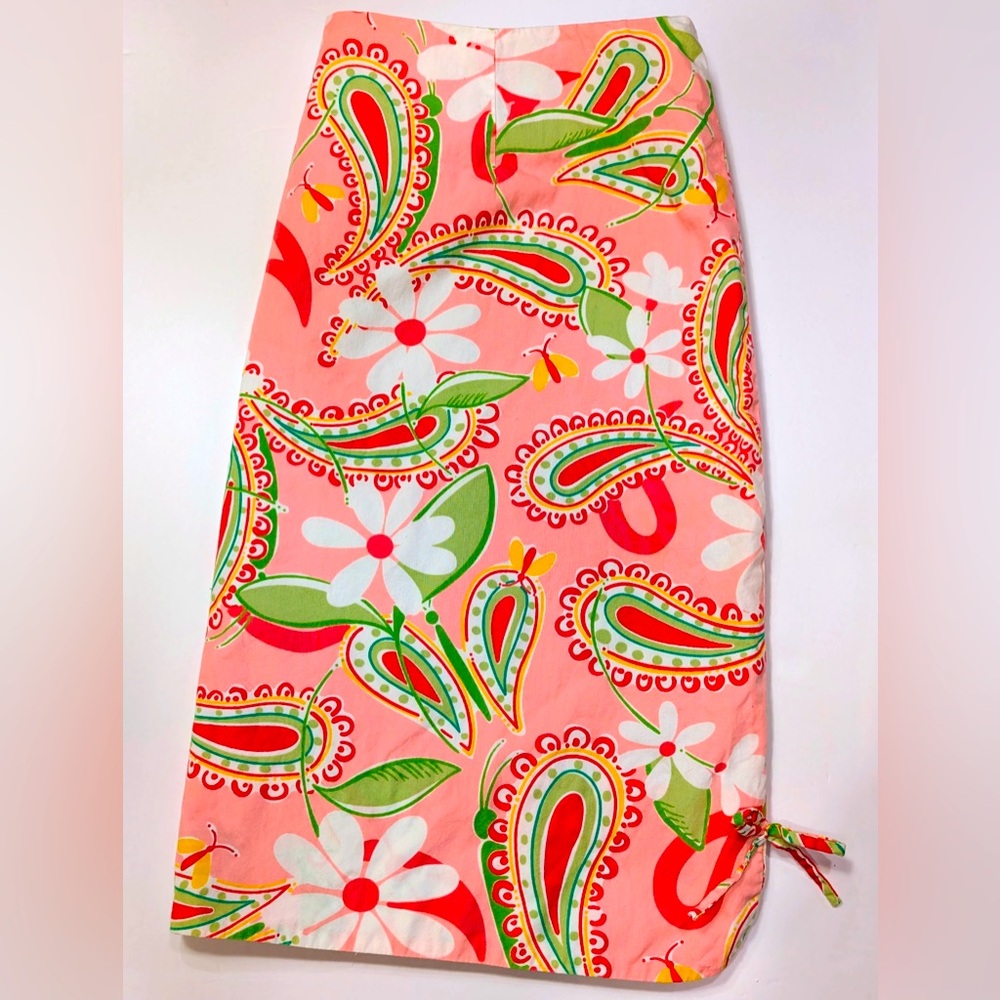 Lily Pulitzer Womens Skirt Size 12
Iconic Lily Colorway of Pink White & Green